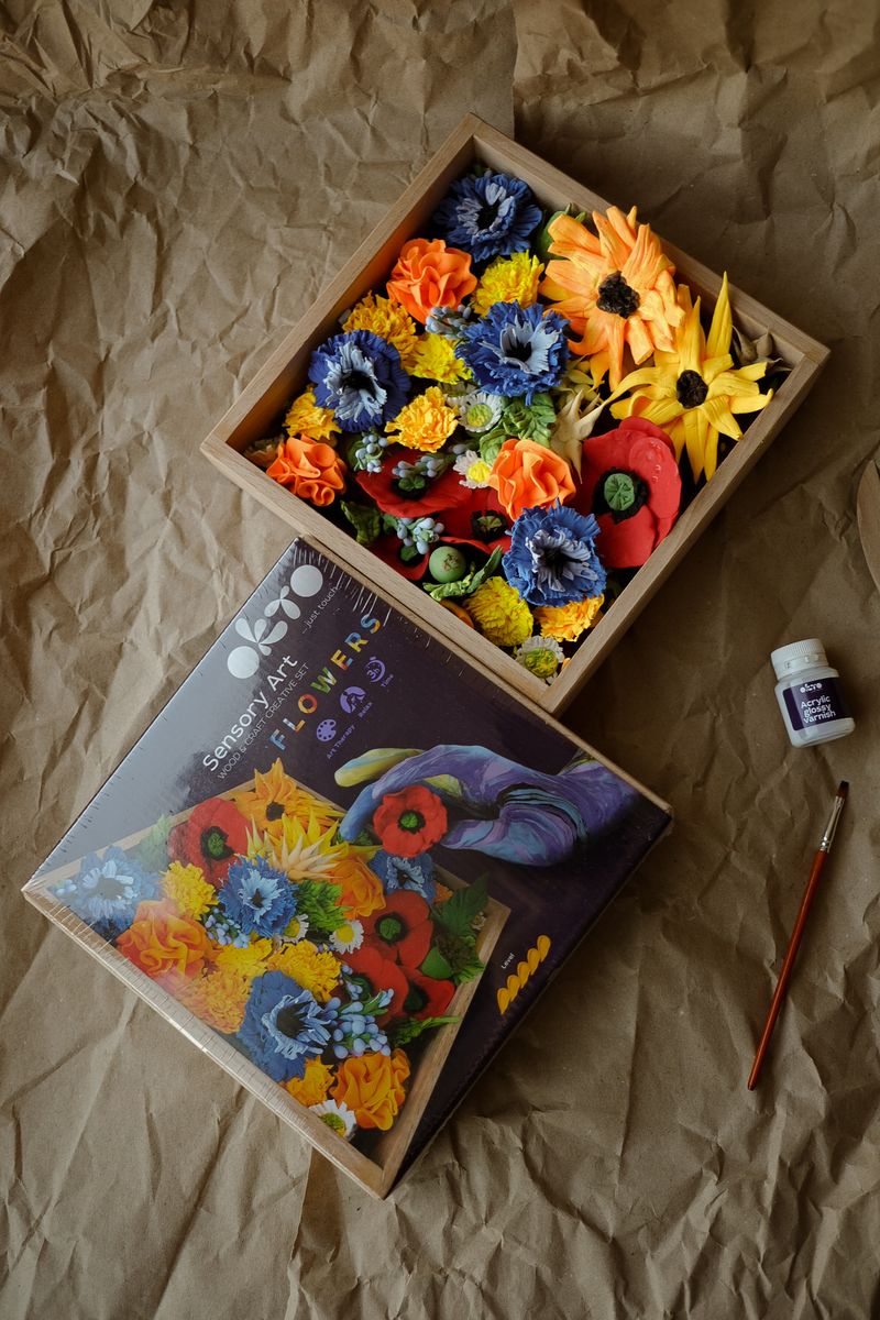Okto Sensory Art - Wood & Craft Flowers