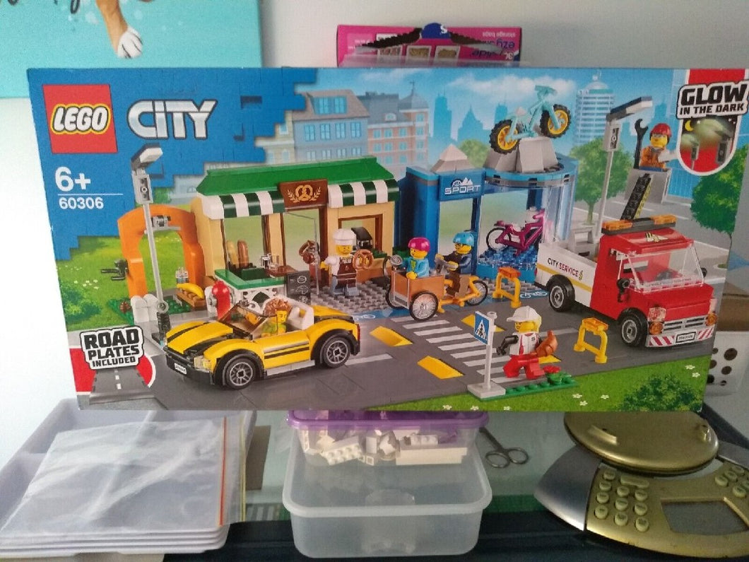 Lego 60306 City Shopping Street Age 6+
