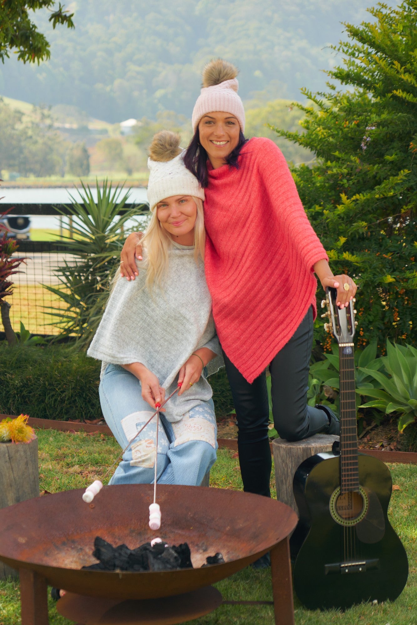 Knit Poncho - Light Pink
