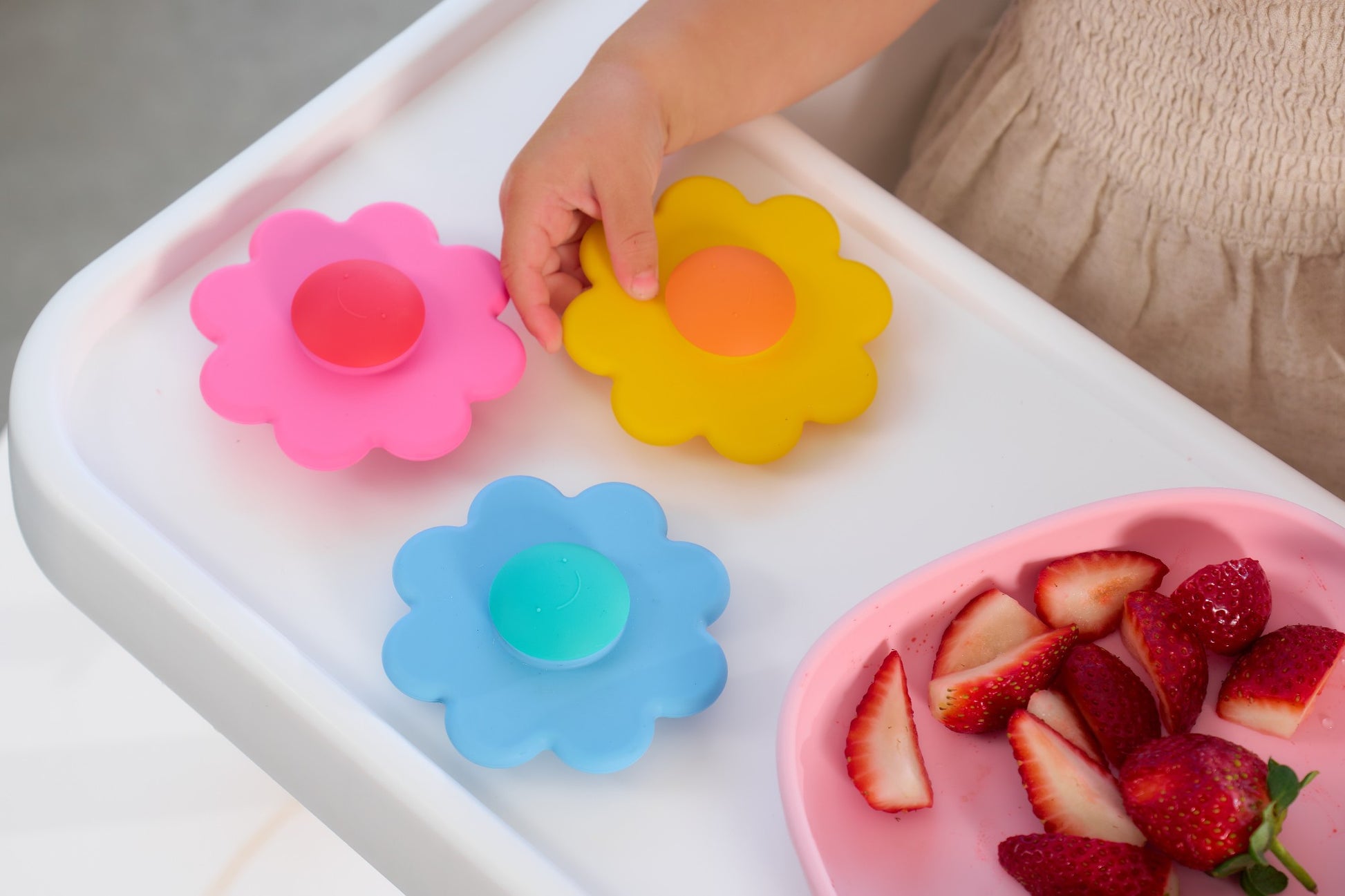 Silicone Daisy Spinner - Assorted Colours