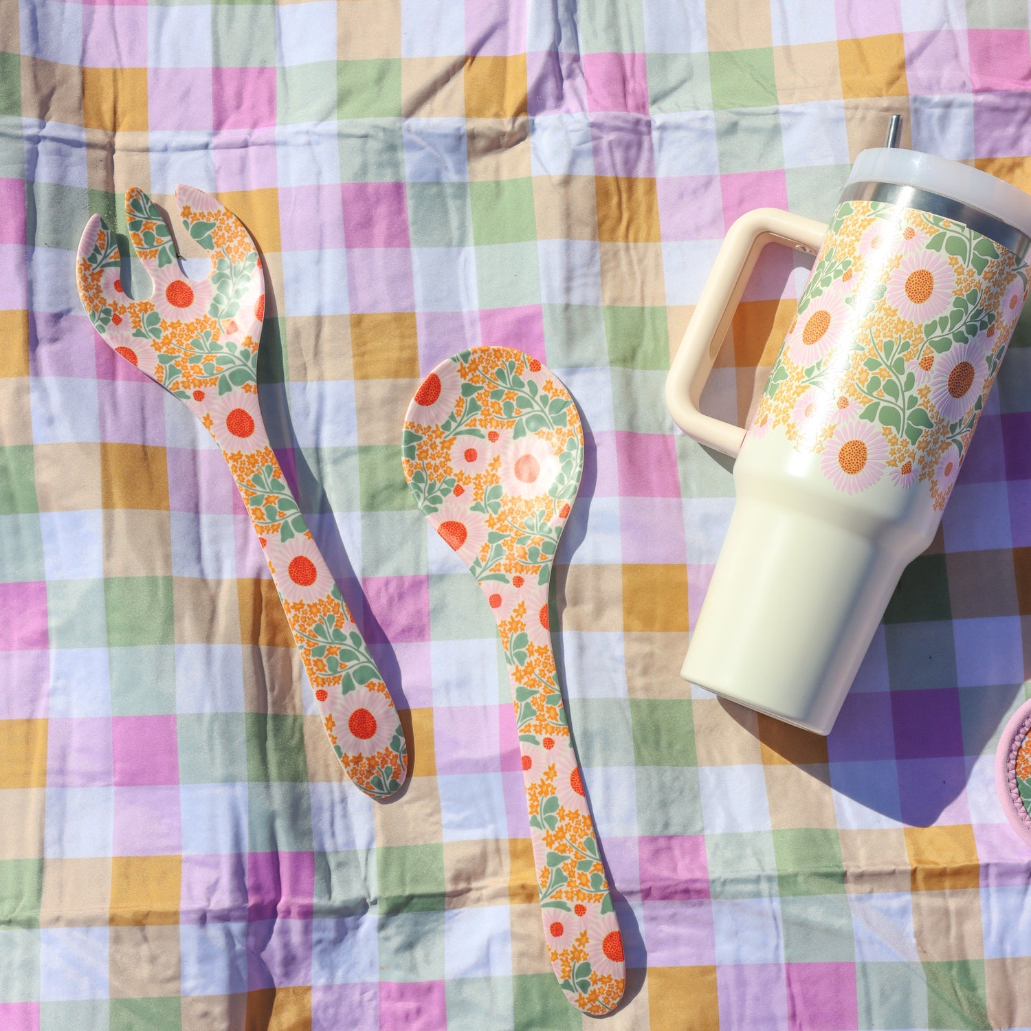 Picnic Spring Floral Insulated Tumbler