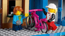 Load image into Gallery viewer, Lego 60306 City Shopping Street Age 6+
